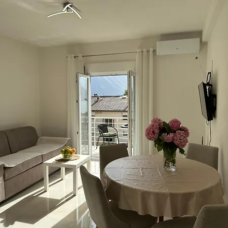 Sunny Apartment Kotor Exterior photo